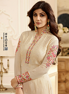 西亚服饰服饰摄影