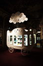 Direction le sublime showroom Baccarat pour retomber dans l’enfance à travers l’univers de Jaime Hayon et son cirque mobile ZOO…