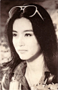 1976年后，林青霞成为琼瑶电影的首席女星，接连主演了《我是一片云》、《在水一方》、《月朦胧、鸟朦胧》、《一颗红豆》等影片。