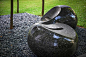 日裔雕塑&景观设计师OKASHIMO创造的系列石头艺术品 – mooool木藕设计网