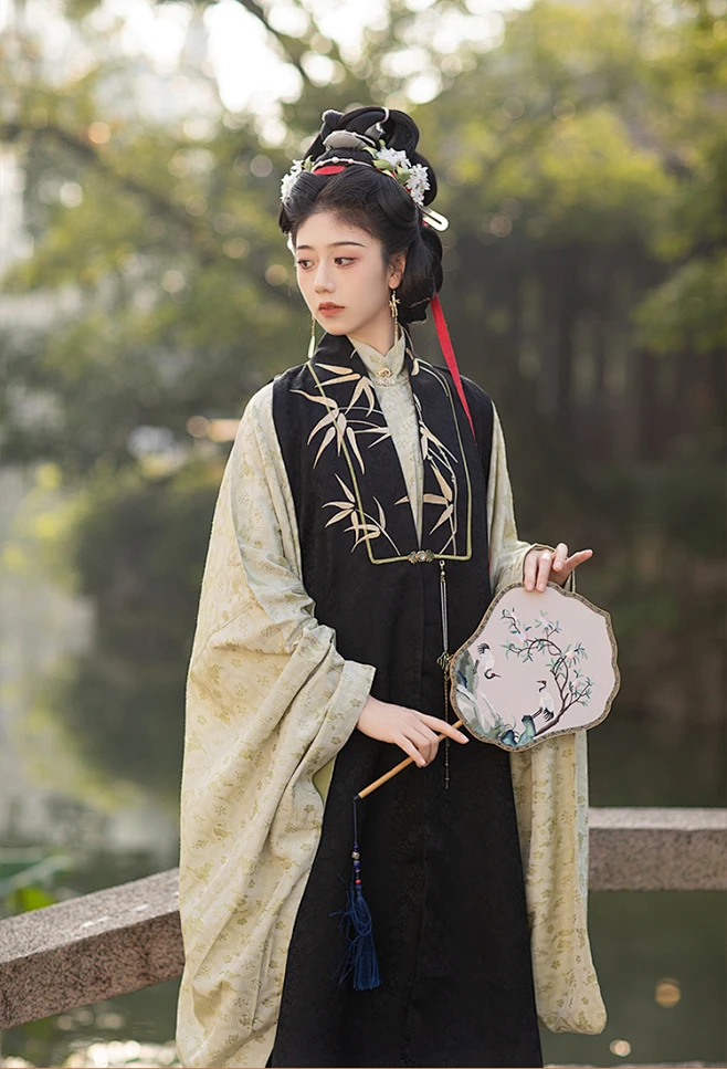 花朝记｜竹林小景｜明制大放量定织汉服｜竖领大襟衫长比甲马面裙-淘宝网-花瓣网