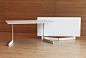 日常生活中桌子在家居中占了非常大的空间，瑞典AKKA设计品牌为了解决这个问题，生产了这一款OLA折叠桌，真正做到了收放自如而且结构合理，OLA只有几块简单的部件但是却可以组成不同形式的桌子和收放状态。