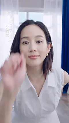 想知道#我为什么收到了沙漠南瓜#？因为@張鈞甯 把这么可爱的南瓜，送给你了！苏老师的今日份福利来了，只要长按图片保存钧甯的高清动态壁纸到相册，设置为手机屏保，就能每天收获甜甜的笑容~记得持续关注特仑苏官方微博，还有更多福利等着你！#沙漠 有机 就是更好有机# ​​​​