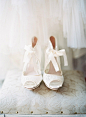 21双复古的白色蕾丝婚鞋