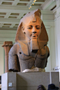 大英博物馆的著名藏品——拉美西斯二世头像（1818年由英国驻埃及总领事捐献）。,蓝色天使