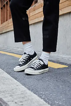 服饰系列写实多种彩色长袜堆堆袜穿搭展示