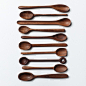 每日一勺（Daily Spoon）
这些形态各异的柚木、榉木、水曲柳、黑胡桃材质的木勺均出自挪威设计师Stian Korntved Ruud之手，在过去一年里Stian Korntved Ruud每日制作一个木勺，以此向传统手工艺致敬！