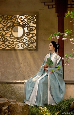 女古风-服装裁剪-画面感-花瓣网|陪你做生活的设计师 | 微博 – 随时随地发现新鲜事