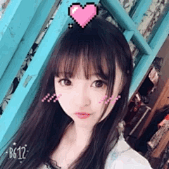 #表情包比丑大赛# 
平时你们老喜欢截我表情包，现在我自己放几个表情包你们品品来斗图呀嘻嘻！！
b612咔叽更新了这个功能真的太方便了⋯⋯
之前每次都是录了视频再用软件做成gif发，现在可以直接录了保存成gif发啦而且文件比较小不那么占内存了感天动地！ ​​​​