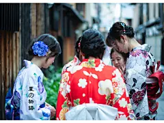 京都旅游 : 在京都，有个叫“祗园”的地方不能不去，它是日本京都最为传统繁华的地区。