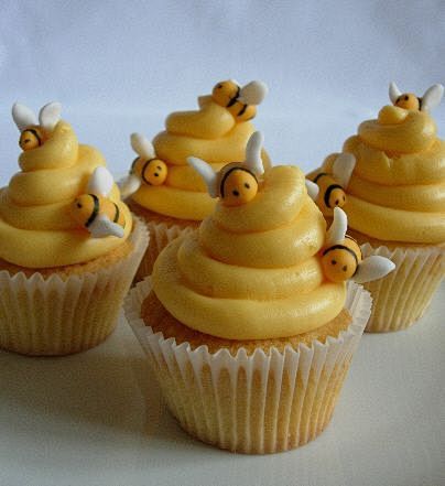 beehive cupcakes