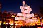 玩Kiss的上海新天地，今年玩25米高的电音圣诞树