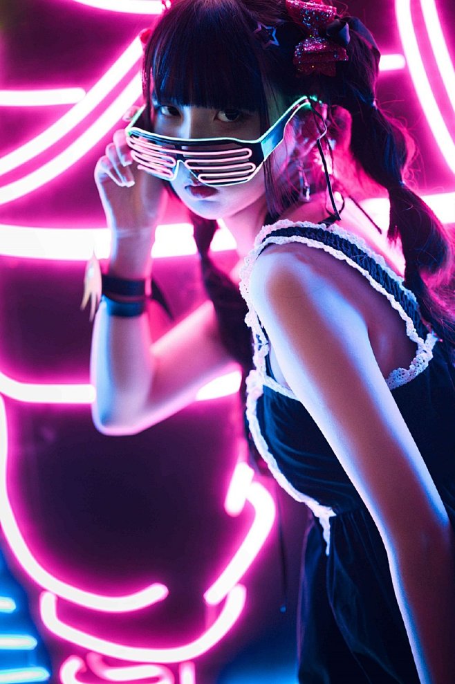 #每周图片说# 尼康Z 6的外景人像拍摄...