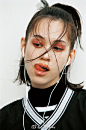 Magazine。Kiko Mizuhara for NYLON Japan 。 很喜欢水原希子这组街头look的照片。