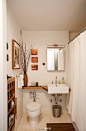 【日式小户型洗手间】洗手间是一向被看做是非常私密的个人空间，在家居设计中不能被忽略哦！