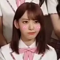 宮脇咲良自制壁纸
（背景红的太晃眼姑且调了一下色，表情包凑数）

有爱自取 ​​​​