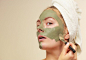 Enceinte, comment matifier la peau grasse et atténuer les brillances au visage ?
