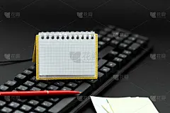 复制旧的想法创造新的想法，转移书面笔记，输入计算机代码，打印文稿，开始新的诗歌小说，聊天朋友和家人