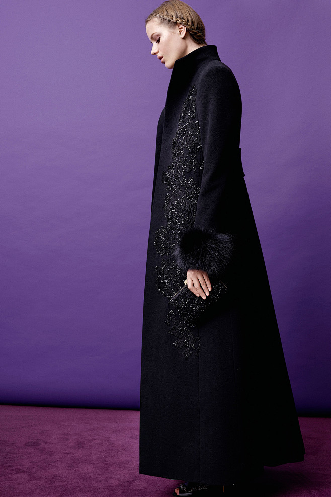 Elie Saab Pre-Fall 2...