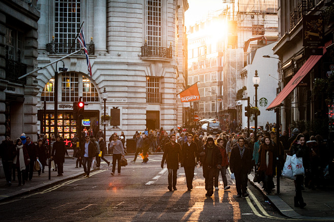 city-sunny-people-st...