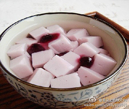 【蓝莓豆腐】1.栗子粉分少量多次加清水搅...
