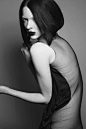 consado:

black-white-madness:

Madness:

Photographer&#;160: Nhu Xuan Hua  
MUA & Hair&#;160: Stephanie Nierhauve  
Model&#;160: Julie Mithieux - Angels and demons



Q