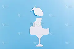 草莓咬饼
