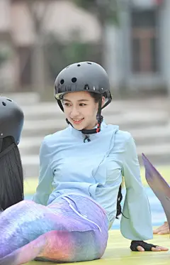 [Angelababy][新闻]160610 《跑男》剧照更新 baby将变表情包？——IDOL新闻