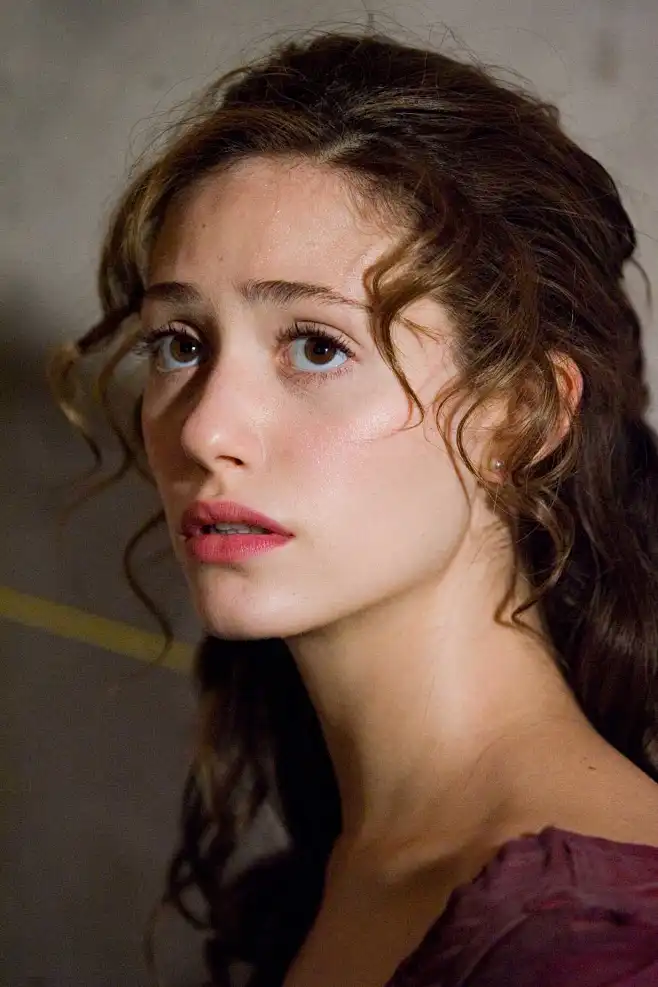 Emmy Rossum as Fiona Gallagher - 'Shameless' (Zoom in)-花瓣网