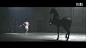 OPI指甲油：色彩的本能_挖掘分享高质量创意视频短片 http://www.sochuangyi.com能把一个小小的指甲油排成这种广告，真心给跪了。色彩的意义与本能在OPI指甲油最近出街的广告中宣泄出来。芭蕾的轻盈，踢踏舞的活跃，街舞的自我，人与马用舞蹈对话，共同挥发着面对色彩的本能。沉迷指尖色彩的姑娘们，化妆桌上怎会少了成排的OPI？当对一件事物产生狂热的感情，最直接的解释莫过于“本能”二字，女人对指甲油的倾心便是一种。