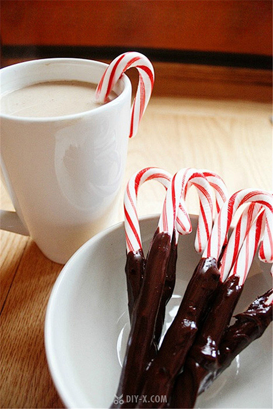 #甜品DIY# 巧克力手杖糖果搅拌棒_甜...