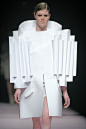 Alexandra Verschueren –  collection that revolved around the designer’s medium, paper. Inspired by the work of artist Thomas Demand, she folded and cut the fabric in ways that remind paper. (Antwerp 2009)