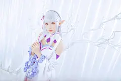 【cos】艾米莉亚cn：樱初末梦微博@樱初末梦我… | 半次元-二次元爱好者社区