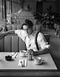 Hugh Grant - - Bestel jou koffie op aromaclub.nl