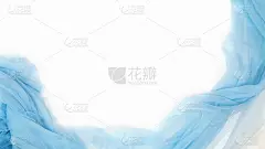 蓝色弹性脂肪织物薄纱网。用来缝制婚礼和化妆舞会的礼服。空间的文本。