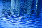 户外,蓝色,水,黄昏,反射_93543168_Surface of the water_创意图片_Getty Images China