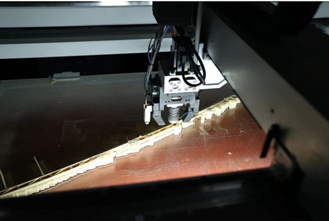 全球第一款车身内外饰件使用3D打印技术量...