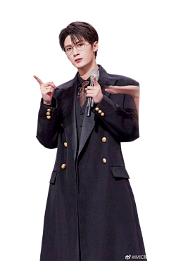 祈愿十九拜采集到内娱男星立绘@温愉