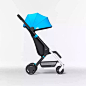 Ergobaby Metro/ Stroller 婴儿推车

Ergobaby Metro是一款高级紧凑型婴儿推车，专为城市家庭设计，他们的婴儿装备需要极致的灵活性和便携性，以满足他们高度移动的生活方式。地铁以欧洲市场为目标，专注于提供卓越的儿童舒适性、大车轮和悬挂系统，同时保持包裹足够小，能够放在飞机头顶的垃圾箱中，重量足够轻，可以放在任何地方。在美学上，地铁有一种大胆的视觉语言，既感觉未来感又熟悉。简单的几何图形和清晰的线条定义了一个标志性的轮廓，传达了产品的功能性、耐用性和灵活性。