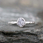 10款未经雕琢的钻石戒指，给你至纯至真之美+来自：婚礼时光——关注婚礼的一切，分享最美好的时光。#婚戒#