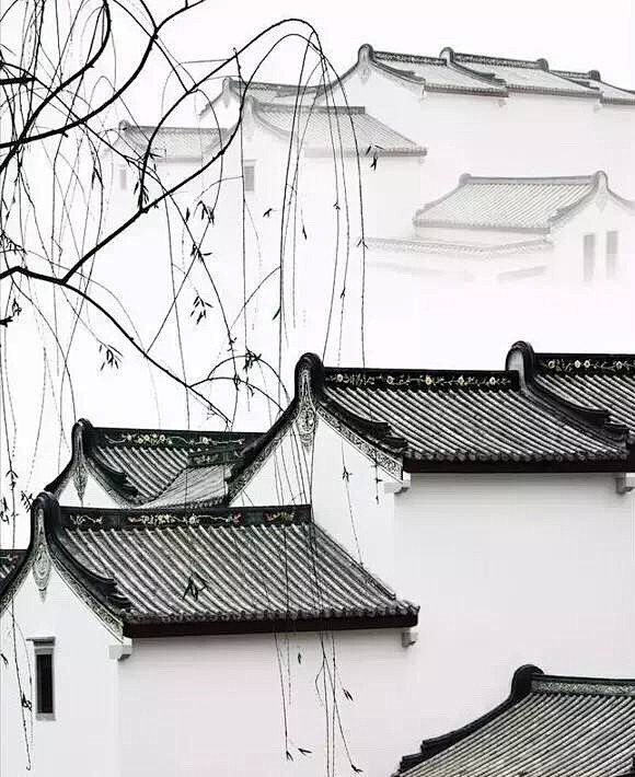 中国建筑，水墨风情
黑白映画，青砖青瓦
...