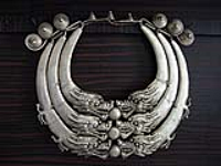 贵州苗族银饰颈环
