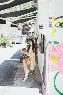 清纯小mm气质美拍清新轻熟女风 - 700美女图片www.700tu.com