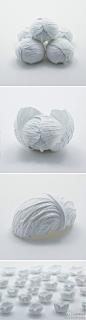 owl【盛美】日本设计师Yasuhiro Suzuki采用硅胶成型的技术，用白色的粘土，设计制作出了跟卷心菜几乎以假乱真的白菜碗。清新淡雅，吃一顿优雅的午饭吧：）