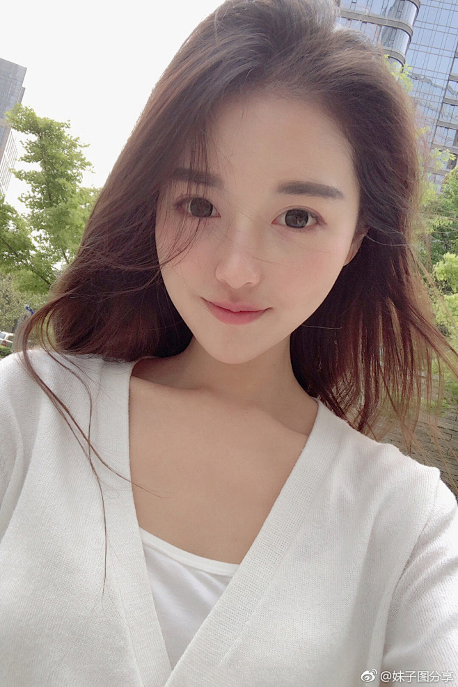 妹子自拍_美女自拍图片 - 妹子图