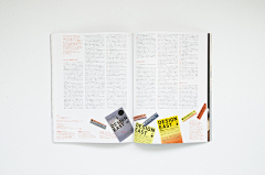 123vera采集到线下物料—VI,画册,三折页