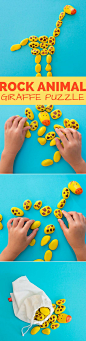 DIY Rock Animal Giraffe Puzzle. Fun for kids to paint and build! Cute on-the-go game and puzzle for kids.