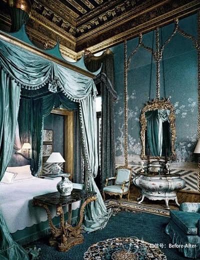 在卧室中大面积使用深青色，带来高雅而冷傲...