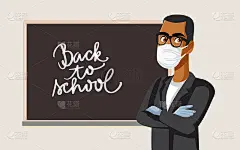 男教师戴着口罩和手套参加开学典礼