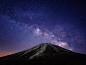 Fuji and the Milky Way | Best of Pinterest Photographers #美景# #摄影师# #摄影比赛#